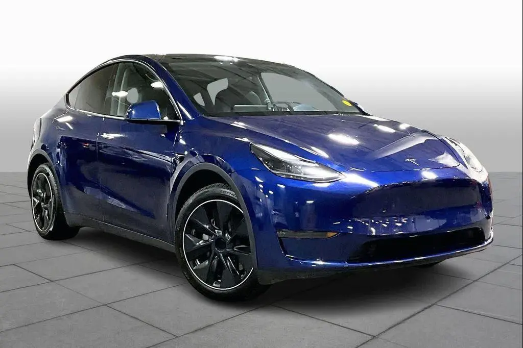 2024 TESLA MODEL Y Long Range 1