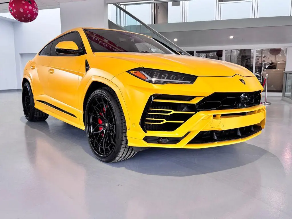 2021 LAMBORGHINI URUS Graphite Capsule 1